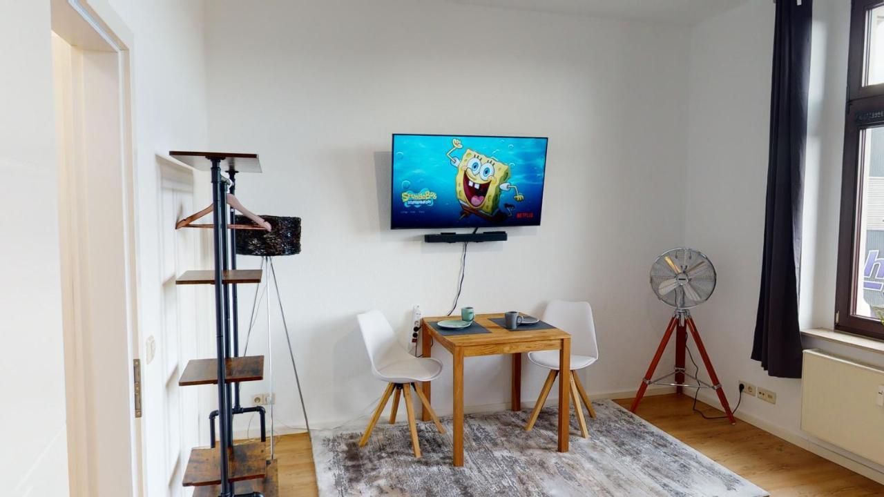 Sweethome - Zentral - Kueche & Parkplatz, Wifi Halle  Eksteriør bilde