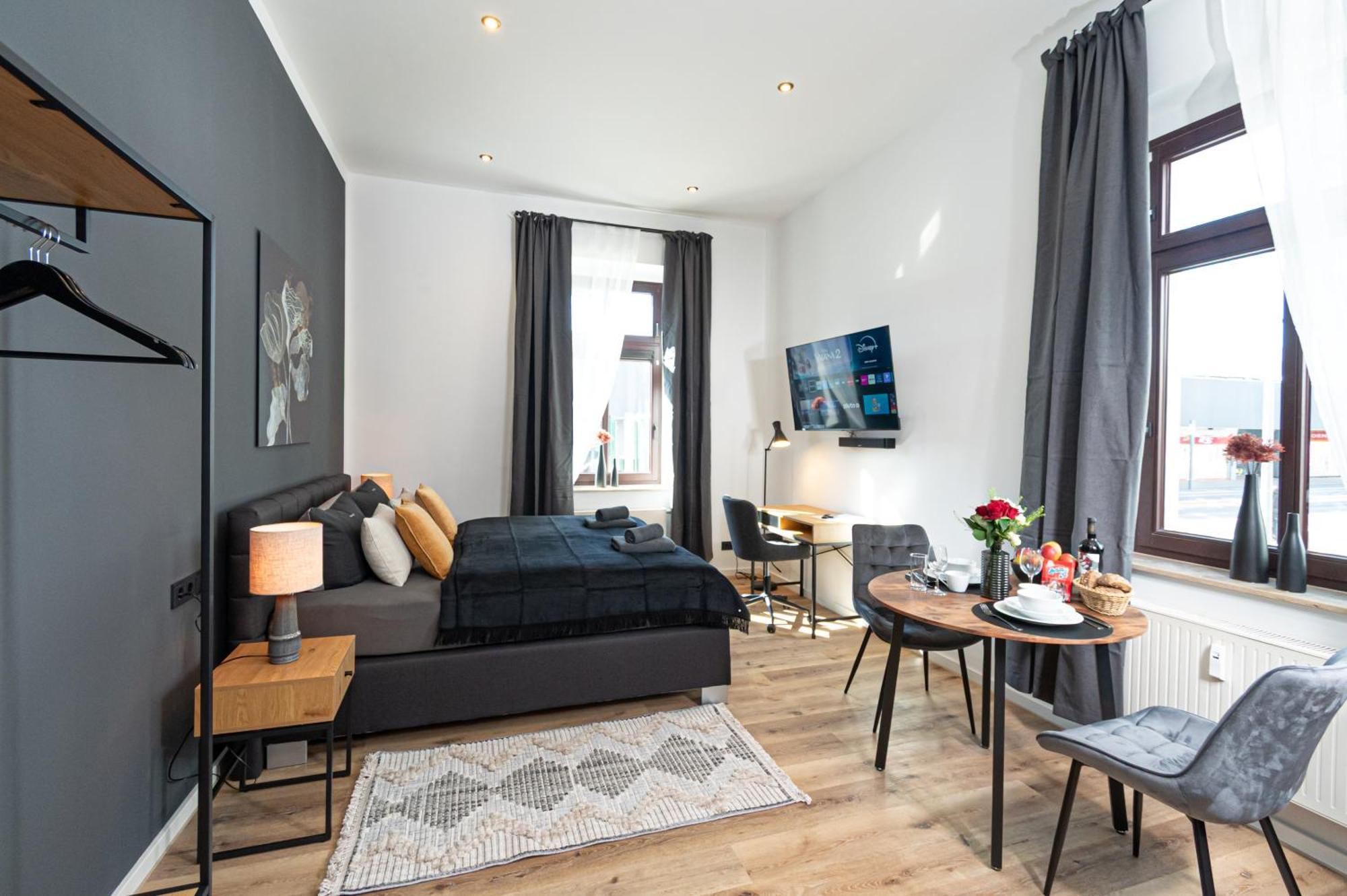 Sweethome - Zentral - Kueche & Parkplatz, Wifi Halle  Eksteriør bilde